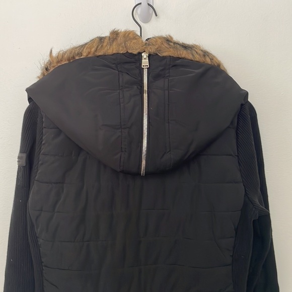 Calvin Klein | Walker Faux Fur Puffer Coat Ribbed Sleeves Black PFTJ4418 Small - Picture 11 of 13